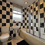 Holiday home Clayton Hall Homes
