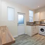 Windmill House- Close To Motorway & Co-op Live * Manchester