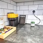 Nyaraló Sleeps 18 Lovely Mcr By Superhost *