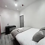 Landcross Co-living - Private Self-cater * Manchester