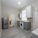 Tatil Evi Modern 3br Sleeps 7 Fast Wifi Perfect For Long