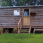 Bredon Hill Shepherds Hut & Hot Tub Дом отдыха Манчестер