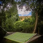 Bredon Hill Shepherds Hut & Hot Tub Дом отдыха *