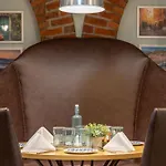 Britannia Centre Hotel 3*