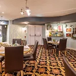 Hotel Britannia Centre 3*