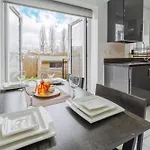 Stylish5 Bed By Etihad And Coop Live *