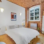 Daire Central Studio