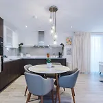 Fully Equipped, Centre 3bed Apartment, Balcony With Amazing Views, Sleeps 6 Apartmán Manchester