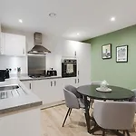アパート Spacious Modern 2 Bedroom Old Trafford & Free Parking