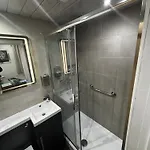 Guest house Hendham House - Near Etihad Stadium, Coop Live Arena, Ao Arena, Piccadilly Train Station & Centre