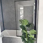 Modern Townhouse-free Parking-game Room-w-ifi Nyaraló Manchester