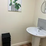 Apartmán Stylish 2br Haven For Long-term Guests Manchester
