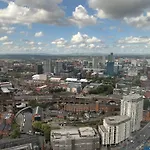 Ahg Luxury Tower Suite - Stunning City Views At Central Manchester *