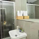 Apartment Luxury 2 Bed With Balcony