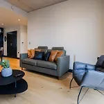 Marron 2br & Walks شقة