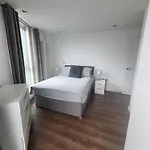 Privat bolig Spectacular Private Bedroom In 2 Bedroom *