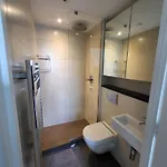Spectacular Private Bedroom In 2 Bedroom Privat bolig Manchester