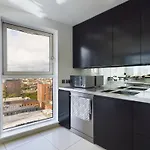 Amazing Skyline Views 3br Duplex With Free Parking マンチェスター