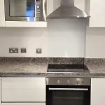 2br Duplex In Salford Mcr Sleeps4 Video In Photos Apartamento Manchester