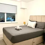 2br Duplex In Salford Mcr Sleeps4 Video In Photos Apartamento