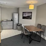 Urban Haven - 2beds -7min Walk 2 Piccadilly - Mcr Centre - Downtown