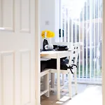 Manchester, Centre, House, Parking, Garden, M60 *
