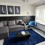 Pool&tennis Table - Up To 40 Percent Off Old Trafford 3 Bed בית נופש