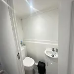 Airport House - Long Near Hospital!
