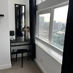 Opulent Skyline Daire Manchester