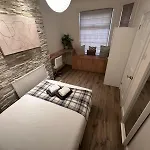 Littleton Co-living - Private Self-cater 3* Manchester
