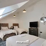 Harmony Living Modern New Build With Parking מנצ'סטר