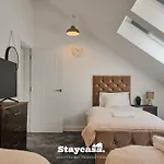 Harmony Living Modern New Build With Parking * מנצ'סטר