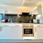 Apartamento Modern High-rise Flat In Media City! 2 Beds, 2 Baths