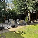 The Secret Garden Retreat With Hot Tub *