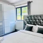 Luxury 5br With Access Daire *