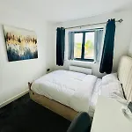 Daire Luxury 5br With Access *
