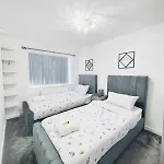 Luxury 5br With Access Daire *