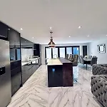 Luxury 5br With Access Manchester