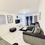 Daire Luxury 5br With Access *