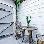 別荘 Rest&recharge At A Luxury Retreat In - Sleeps 11, 5 Bedrooms, 3 Bathrooms, Free Parking マンチェスター