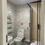 Rahman Hostel Manchester