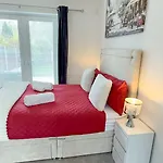Appartement Contractor Stays, Fast Wifi, Free Parking, Work Manchester