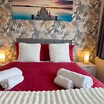 Contractor Stays, Fast Wifi, Free Parking, Work Appartement *
