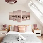 Apartman Luxury Sleeps 9 With Hot Tub & Pool Manchester