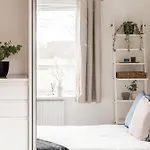 Apartman Luxury Sleeps 9 With Hot Tub & Pool Manchester