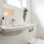 Spacious 4bd 3bt - Etihad - Coop - Pool Table - Free Parking * Manchester
