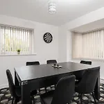Spacious 4bd 3bt - Etihad - Coop - Pool Table - Free Parking * Manchester
