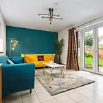 Spacious 4bd 3bt - Etihad - Coop - Pool Table - Free Parking