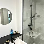アパート Sleeps 4 Ensuite - Parking & Cityview