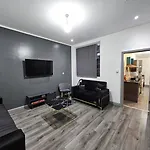 Hébergement de vacances Landcross Co-living - Private Self-cater